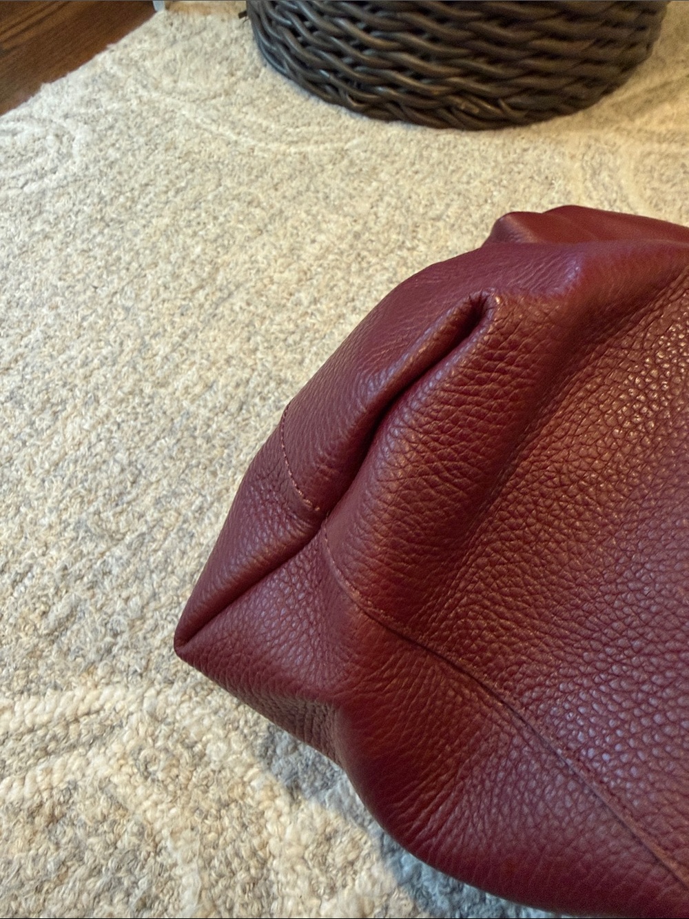 Cuyana Easy Zipper Tote - Picture 4 of 7